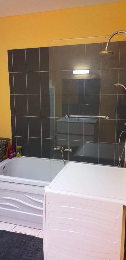 La Riviera Apartment La Fere ภายนอก รูปภาพ